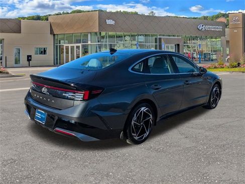 Certified 2024 Hyundai Sonata SEL w/ Convenience Package image 3