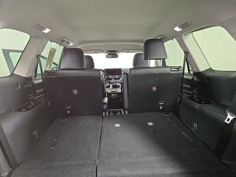 Used 2025 Toyota Grand Highlander FWD image 31