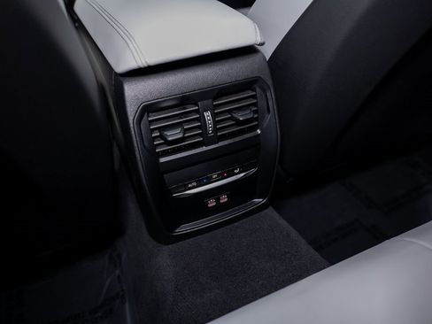 Used 2025 BMW M3 Competition w/ Executive Package image 41