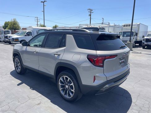 New 2026 GMC Terrain Elevation w/ Elevation Premium Package FWD image 7