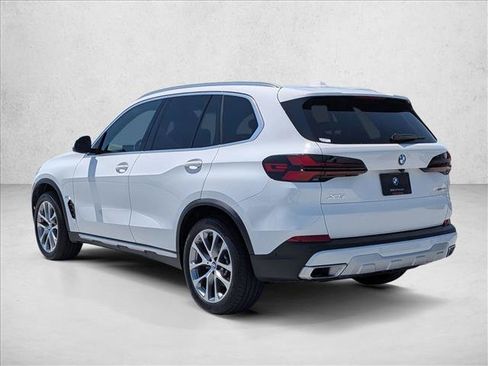 Used 2026 BMW X5 xDrive40i w/ Parking Assistance Package AWD/4WD image 8