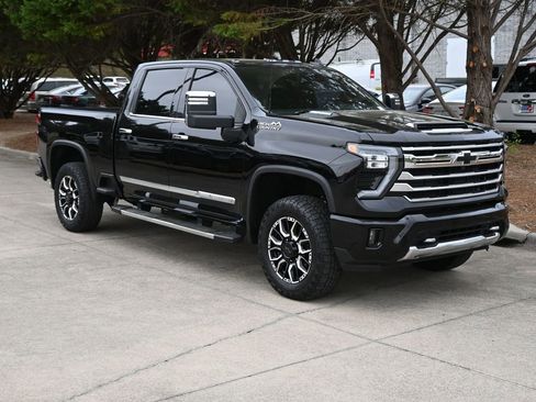 Used 2024 Chevrolet Silverado 2500 High Country w/ High Country Premium Package AWD/4WD image 25