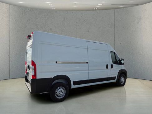New 2026 RAM ProMaster 2500 w/ Convenience Group FWD image 4