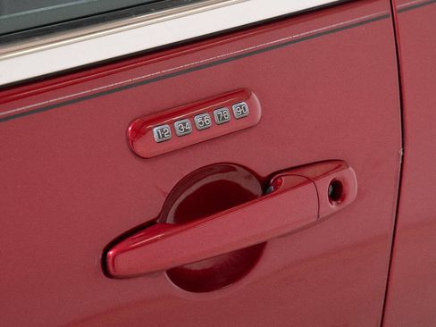 Used 2012 Lincoln MKZ AWD w/ Sport Appearance Pkg image 28