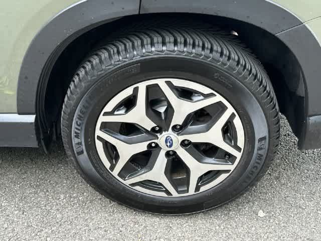Used 2019 Subaru Forester Premium AWD/4WD image 5