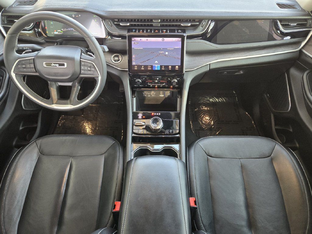 Used 2023 Jeep Grand Cherokee 4WD 4xe image 25