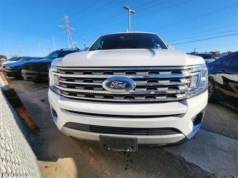 Used 2021 Ford Expedition Max Limited image 2