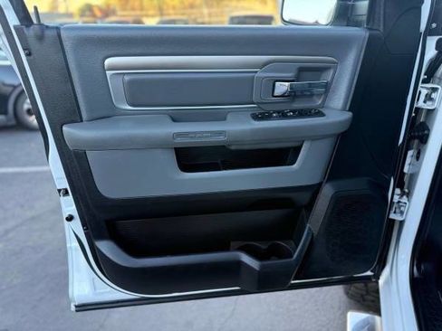 Used 2018 RAM 2500 SLT image 12