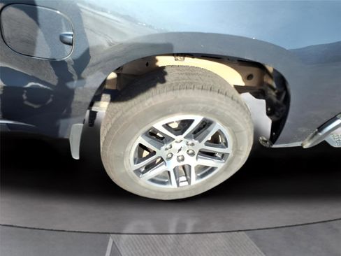 Used 2022 Chevrolet Silverado 1500 Custom image 10