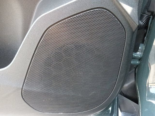 Used 2025 Chevrolet Trax LT FWD image 13