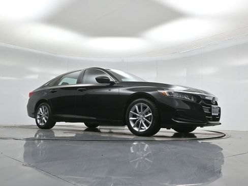 Used 2022 Honda Accord LX image 3