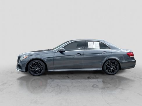 Used 2014 Mercedes-Benz E 350 4MATIC Sedan image 3