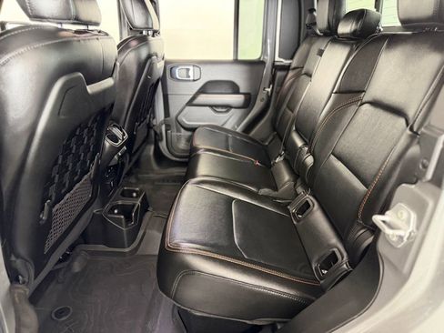 Used 2022 Jeep Gladiator Mojave w/ Cold Weather Group AWD/4WD image 31
