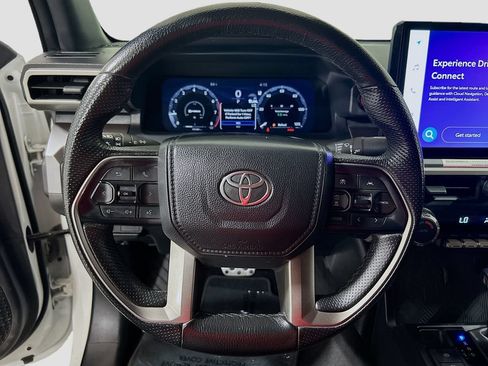 Used 2024 Toyota Tacoma TRD Sport AWD/4WD image 9