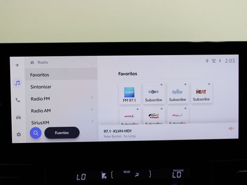 Used 2025 Toyota Sienna XLE FWD image 19