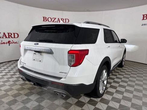 Certified 2022 Ford Explorer Platinum w/ Equipment Group 601A image 8