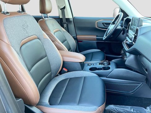 Used 2024 Ford Bronco Sport Outer Banks w/ Tech Package image 30