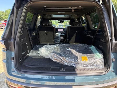 New 2026 Jeep Grand Wagoneer 4WD w/ Quick Order Packge 29V Upland image 26