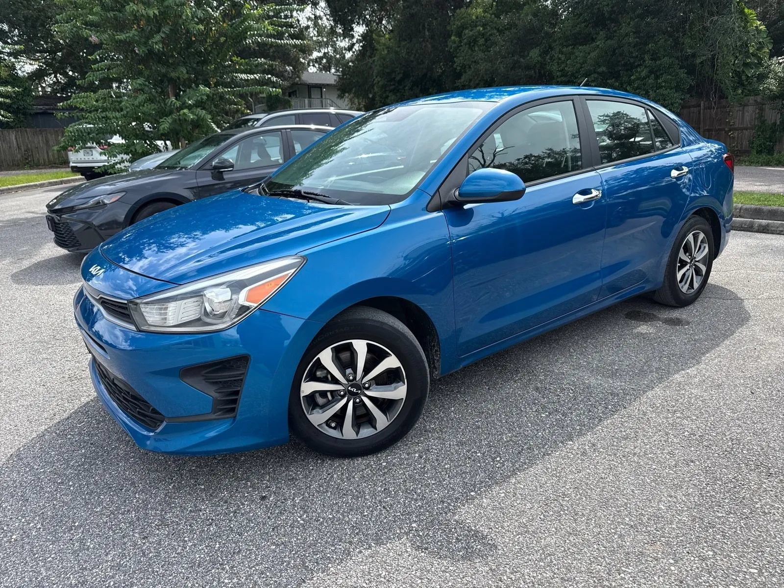 Used 2022 Kia Rio S w/ Technology Package FWD image 3