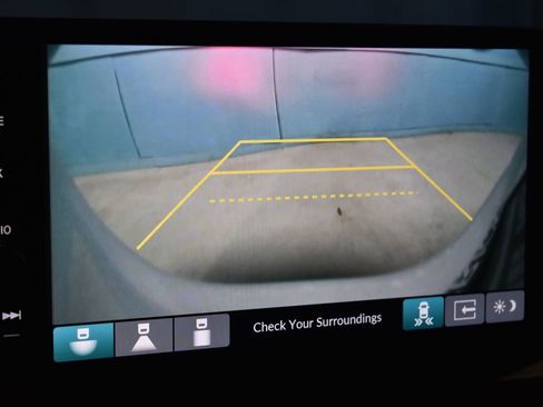 Used 2025 Honda Pilot EX-L image 13