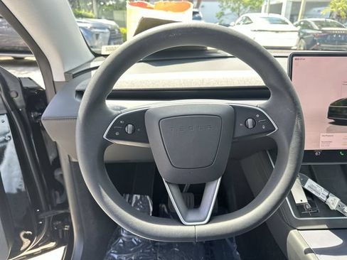 Used 2026 Tesla Model Y 2WD image 14