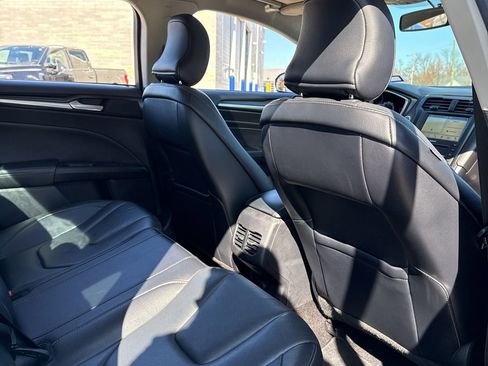 Used 2017 Ford Fusion Titanium image 23
