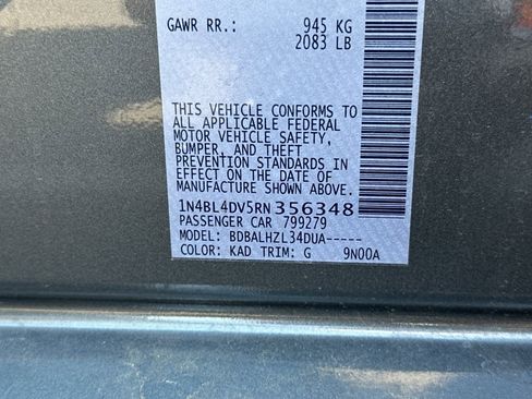 Used 2024 Nissan Altima 2.5 SV FWD image 28
