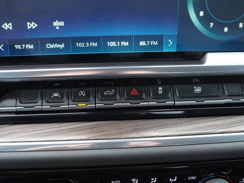 Certified 2024 Chevrolet Silverado 1500 LT image 25