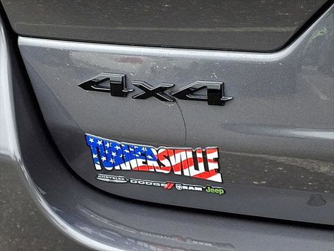 Certified 2024 Jeep Grand Cherokee Limited w/ Black Appearance Package AWD/4WD image 17