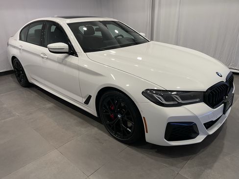 Certified 2023 BMW 530i xDrive w/ M Sport Package AWD/4WD image 3