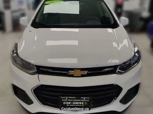 Used 2020 Chevrolet Trax LS w/ Tint and Cruise Package image 2