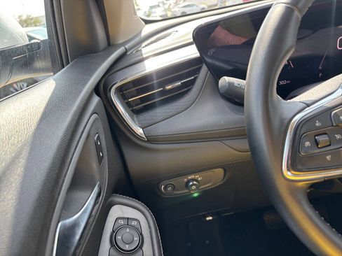 Used 2025 Buick Encore GX Preferred FWD image 33