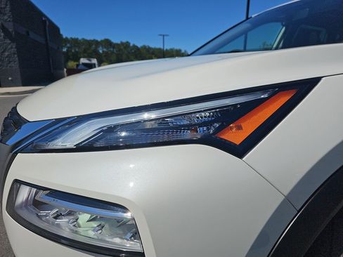 Used 2023 Nissan Rogue SL FWD image 35