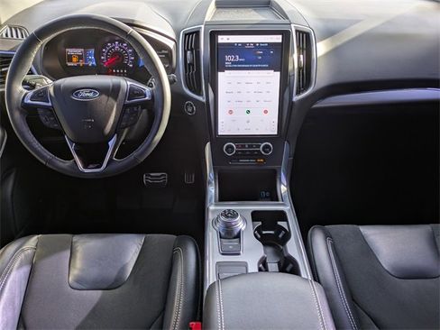 Used 2023 Ford Edge ST image 15