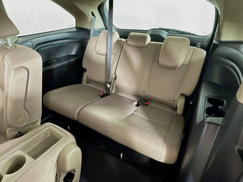 Used 2019 Honda Odyssey EX image 21