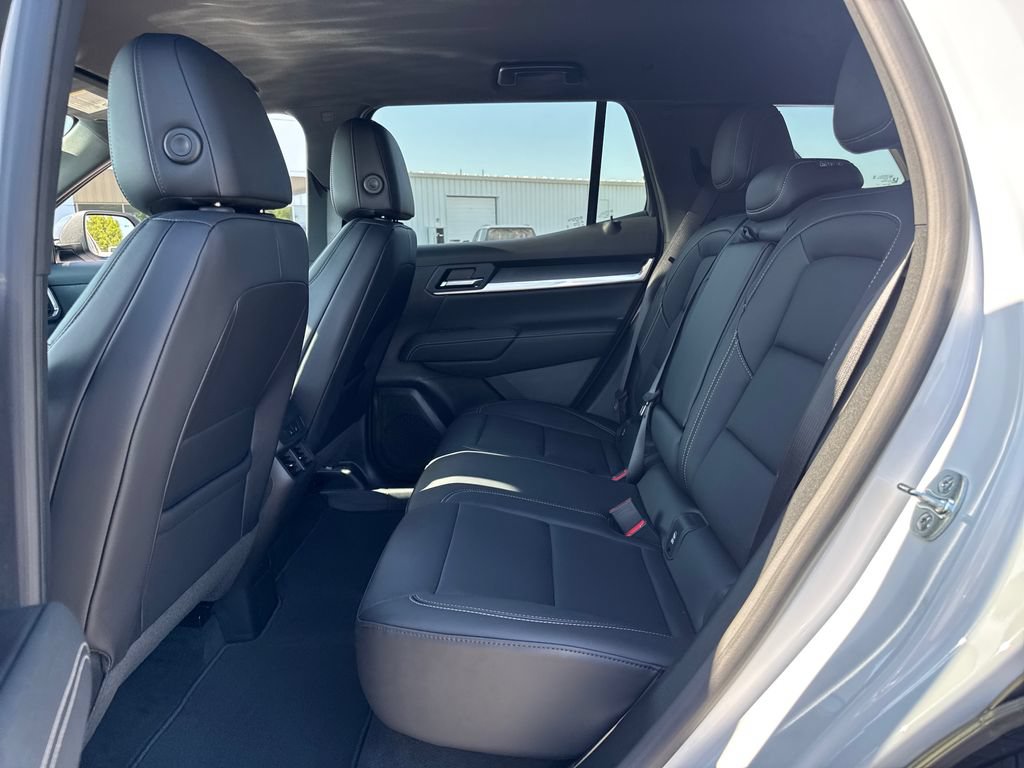 New 2027 GMC Terrain Elevation w/ Elevation Premium Package AWD/4WD image 12
