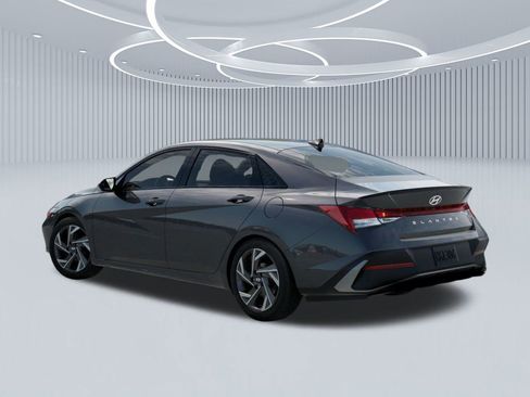 New 2026 Hyundai Elantra SEL Sport image 5