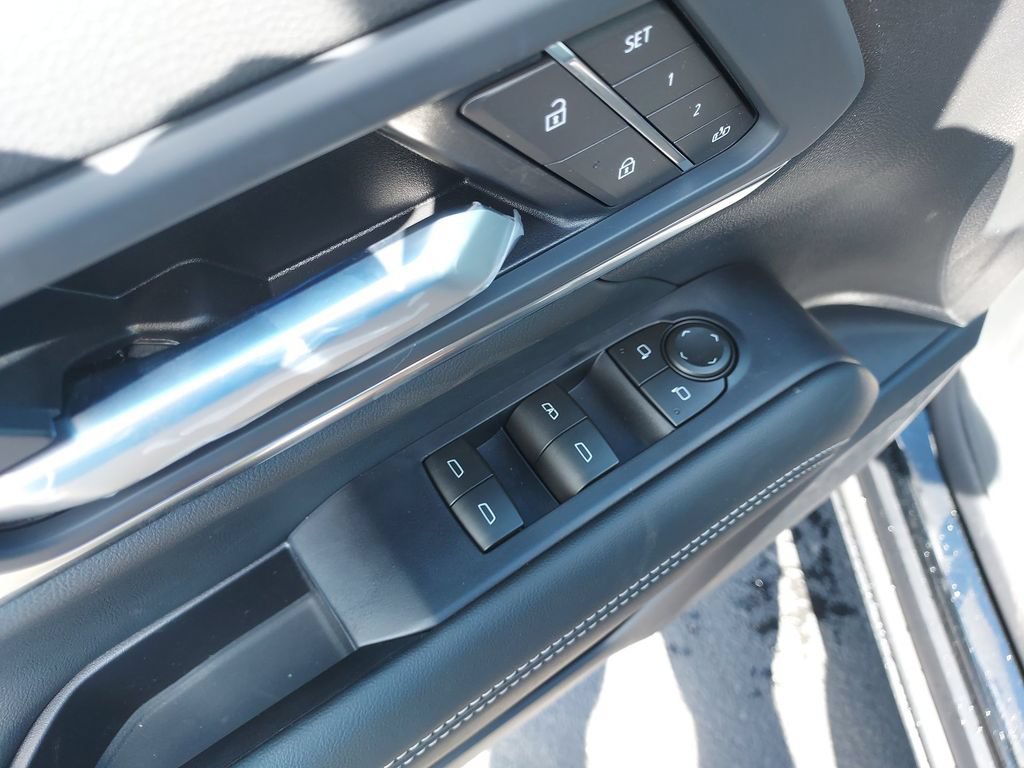 New 2026 GMC Terrain Elevation w/ Elevation Premium Package AWD/4WD image 19