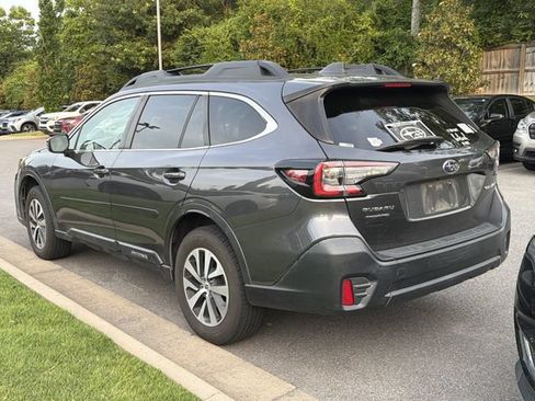 Used 2022 Subaru Outback Premium AWD/4WD image 4