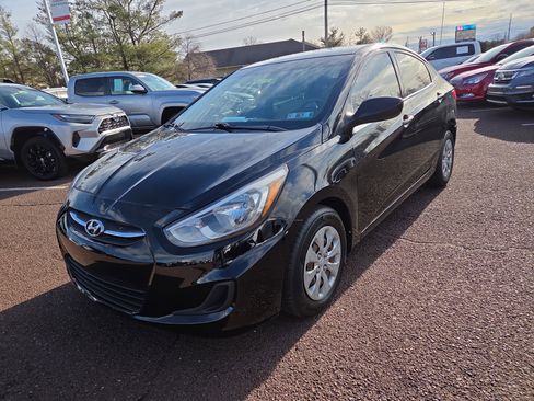 Used 2017 Hyundai Accent SE image 7