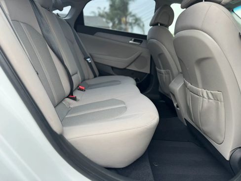 Used 2017 Hyundai Sonata SE w/ Cargo Package FWD image 24
