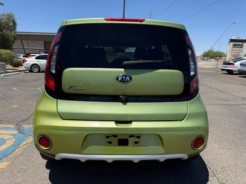 Used 2018 Kia Soul + FWD image 9