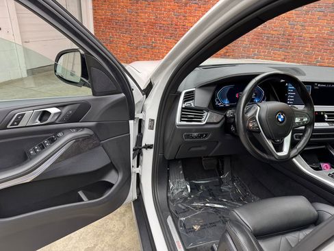 Certified 2023 BMW X5 xDrive40i w/ Premium Package AWD/4WD image 9