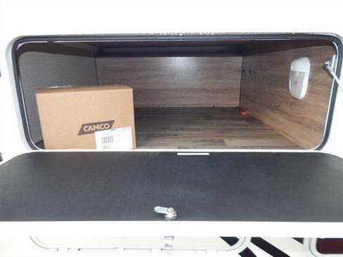 Used 2020 Chevrolet Express 4500 w/ RV Package image 16