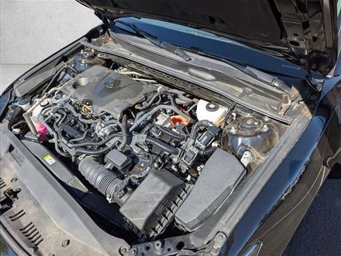 Used 2025 Toyota Camry LE FWD image 29
