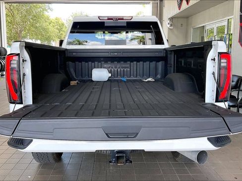 Used 2026 GMC Sierra 2500 AT4 AWD/4WD image 18