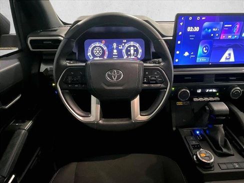 Used 2025 Toyota 4Runner TRD Off-Road AWD/4WD image 7