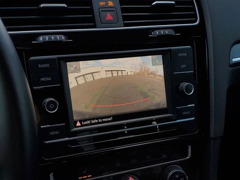 Used 2020 Volkswagen GTI S image 17