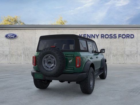 New 2025 Ford Bronco Outer Banks w/ Sasquatch Package AWD/4WD image 8