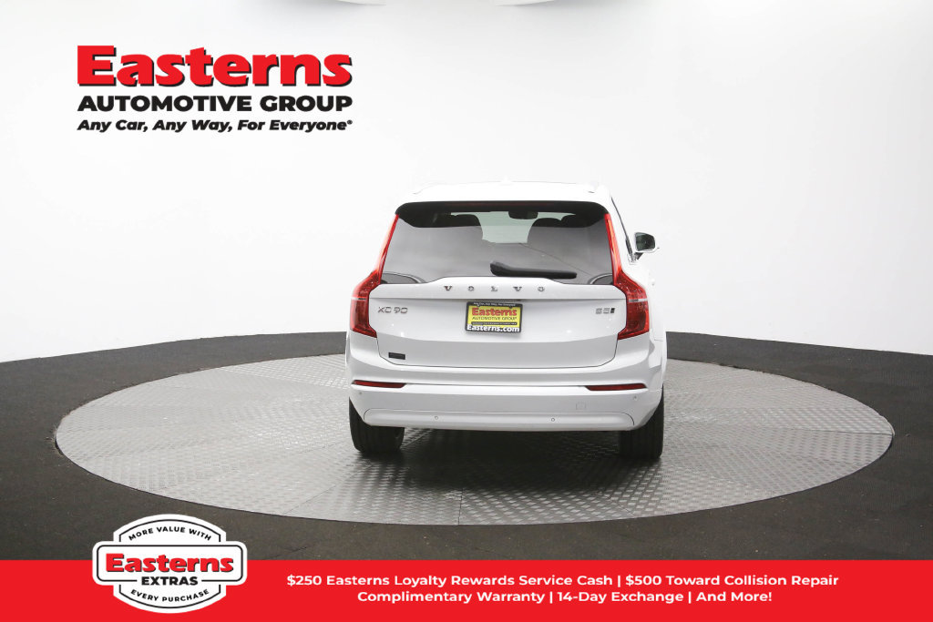 Used 2023 Volvo XC90 B5 Core AWD/4WD image 37